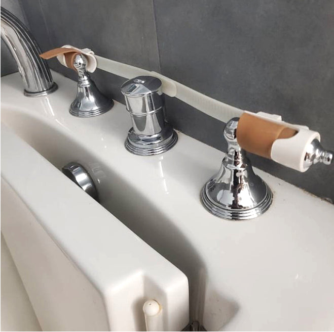 EXT. Tub Faucet Handle Restraint SafeHolmes